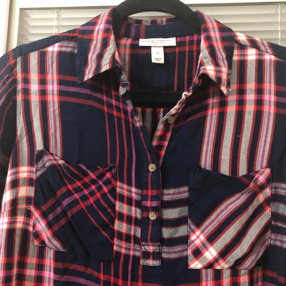 Liz lange/maternity  Plaid blouse 1/3 button front Sz XS - Picture 3 of 7